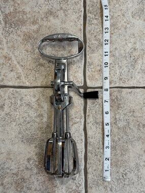 EKCO Flint Vintage Manual Hand Mixer Beater Stainless Steel Black Knob  USA